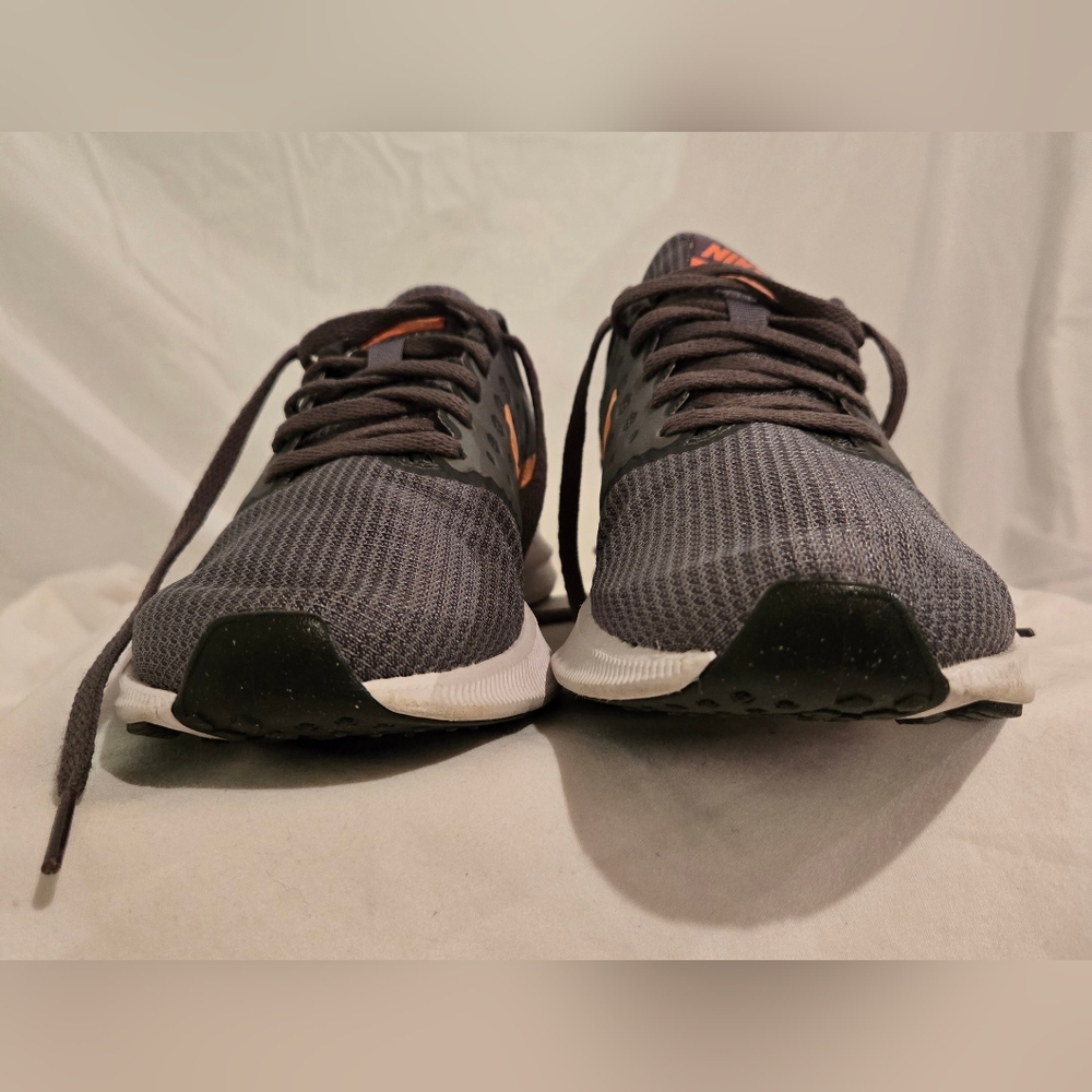 Nike Charcoal and Tangerine Running Shoes - Picture 7 of 11